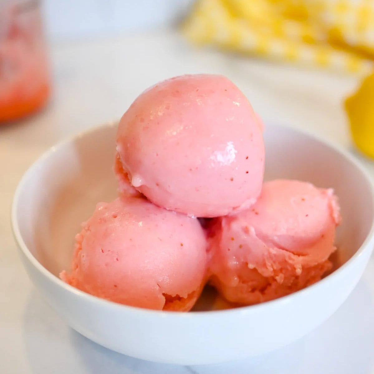 Ninja Creami Strawberry Lemonade Sherbet-140 calories for the pint!